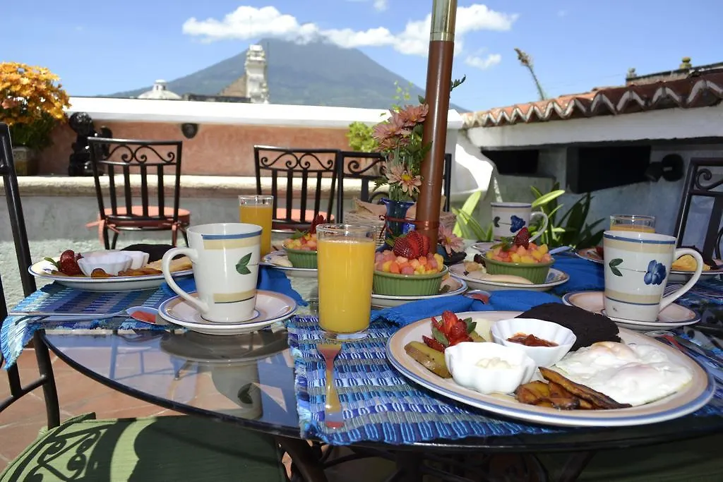 D'Leyenda Hotel Antigua