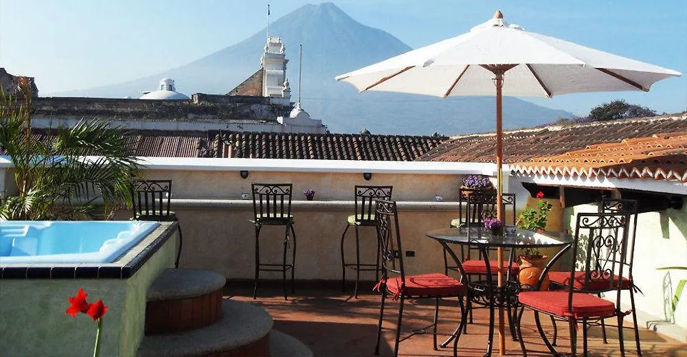 ***  D'Leyenda Hotel Antigua Guatemala
