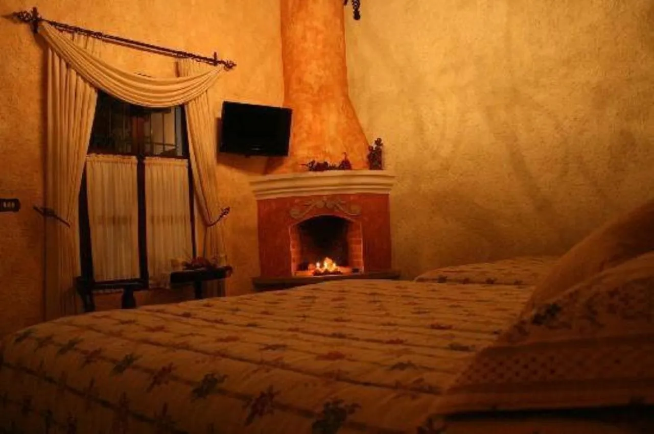 D'Leyenda Hotel Antigua 3*,