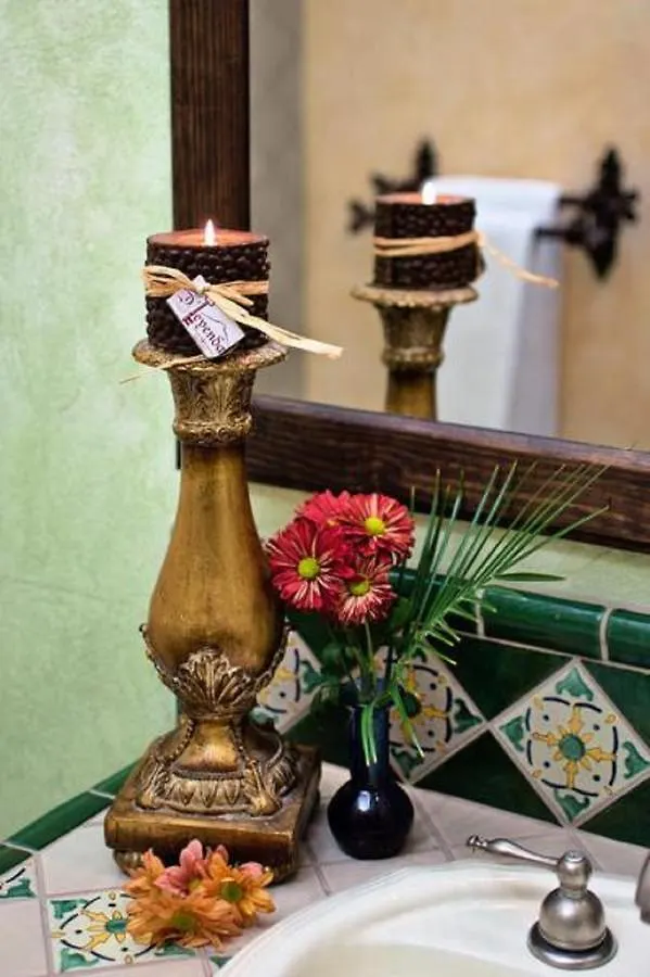 D'Leyenda Hotel Antigua